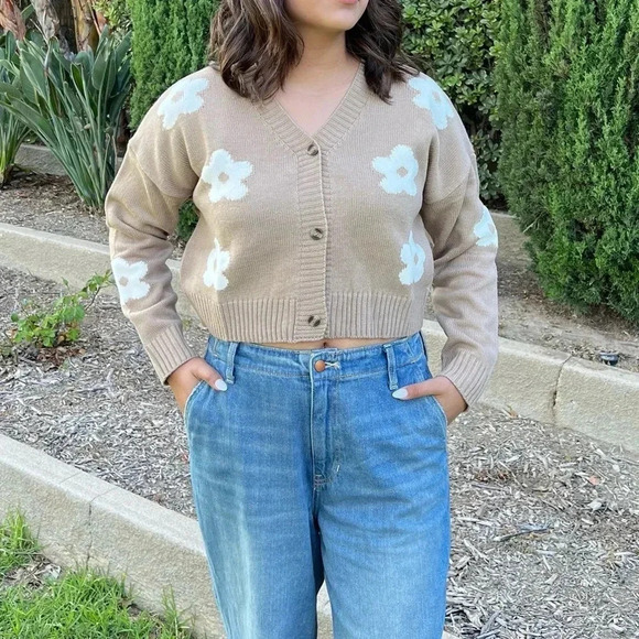 Love Tree Sweaters - Cardigan Sweater Floral Knitted Oversized Boxy Waist Length Khaki Brown